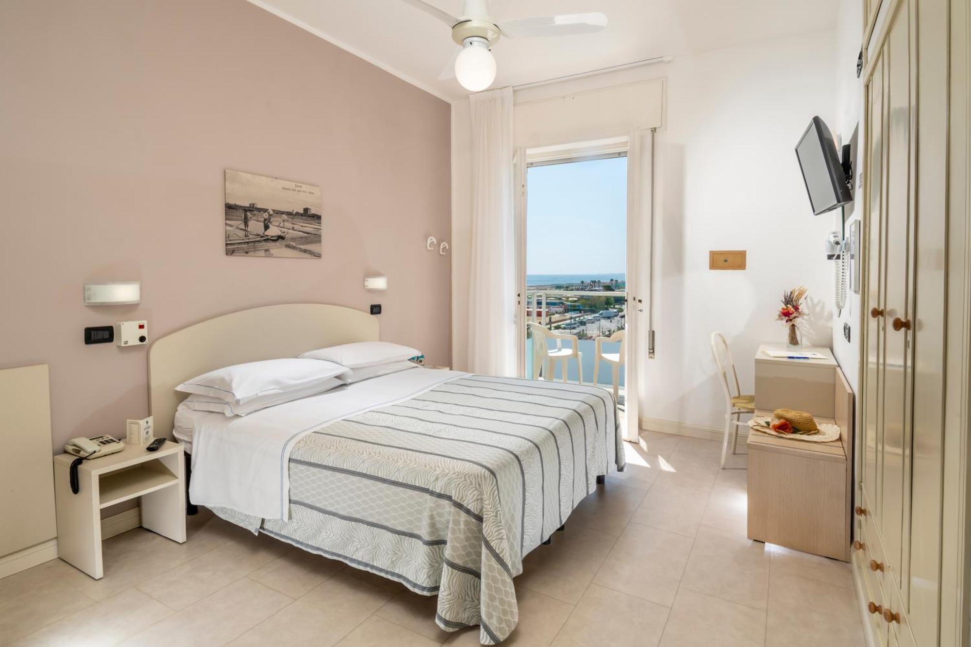 Hotel Astoria Cervia Kültér fotó